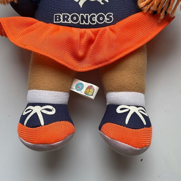 Vintage 1998 NFL Good Stuff Denver Broncos Cheerleader Teddy Bear/yarn pompoms - Picture 3 of 9